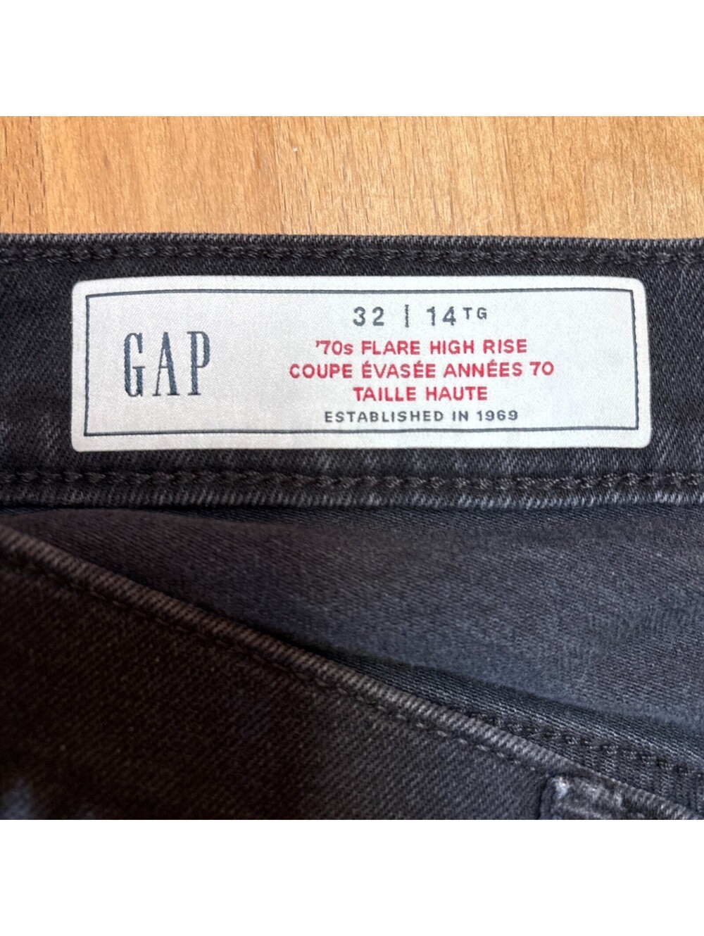 Gap ’70s Flare High Rise Jeans Size 14 Tall | Dark Wash Stretch Denim - Picture 5 of 6
